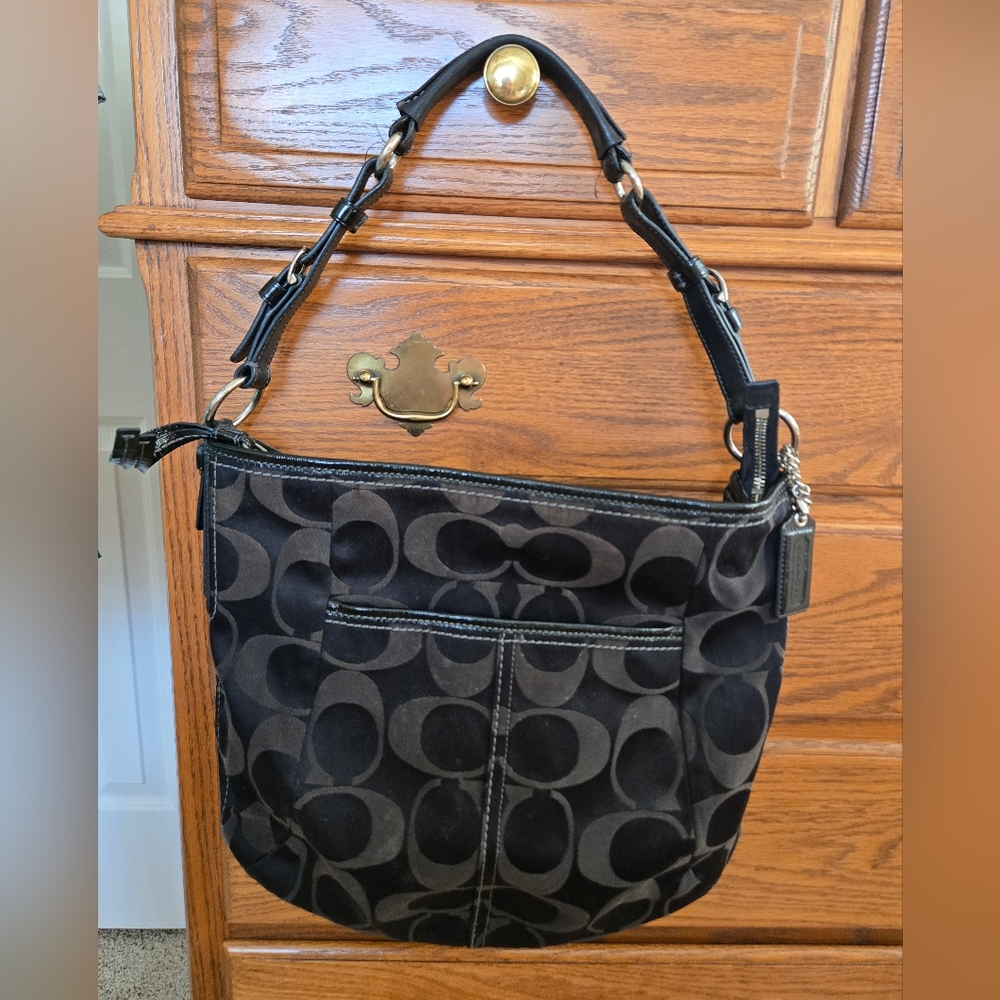 Coach Vintage Soho Hobo Shoulder Bag - EUC - Picture 2 of 7